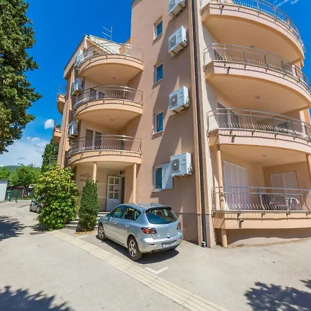 Apartament Vanda *